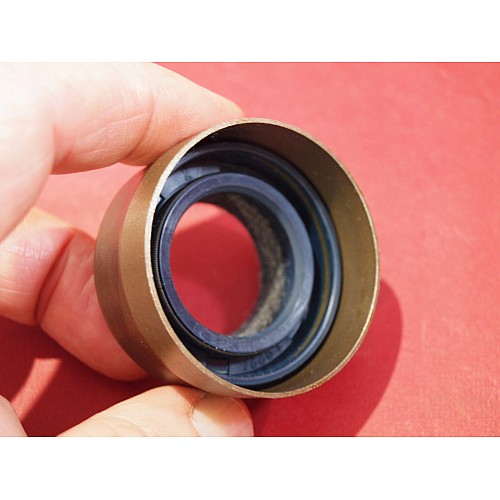 Morris Minor Rear Gearbox Oil Seal. 2A3061